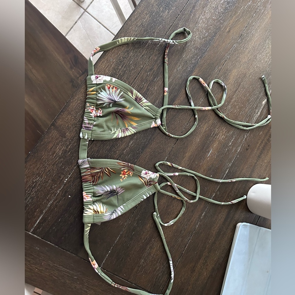 Montce swimwear size large
